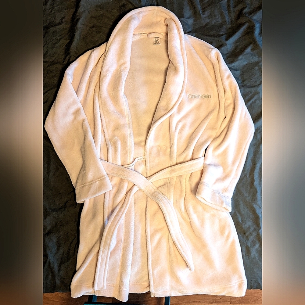 Calvin Klein Fluffy Pink Robe